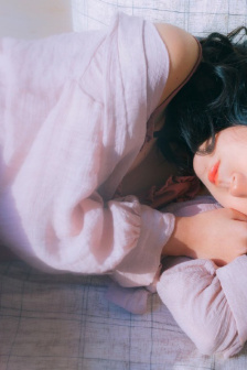 俄“半裸派对”引多方不满
